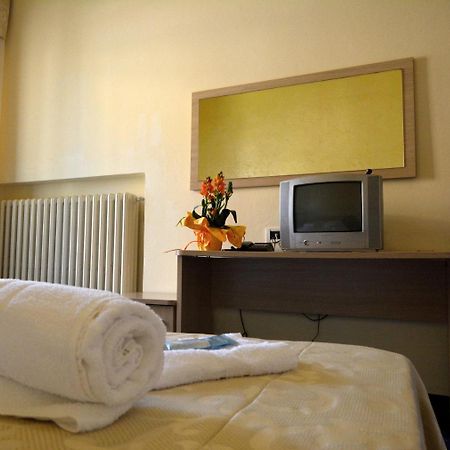 Hotel Orly Cesenatico Ngoại thất bức ảnh