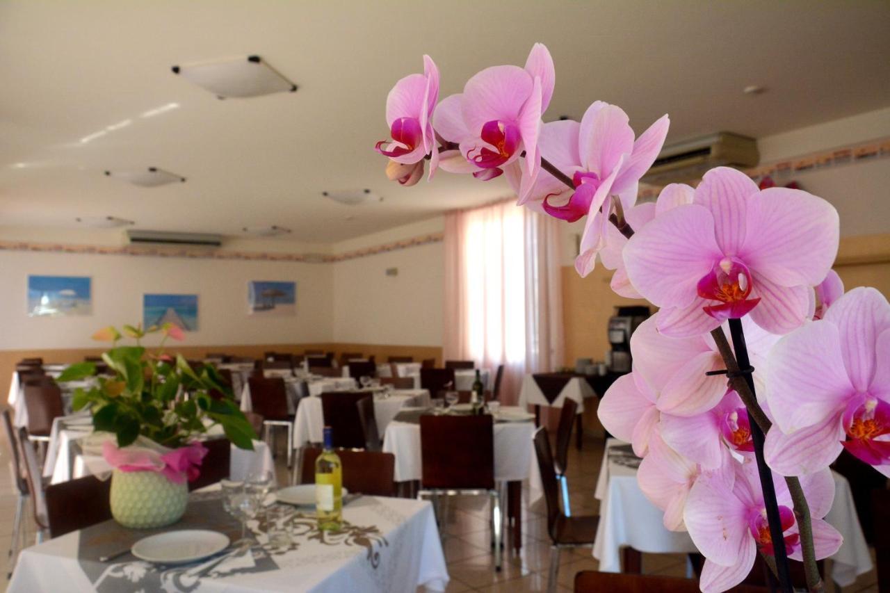 Hotel Orly Cesenatico Ngoại thất bức ảnh