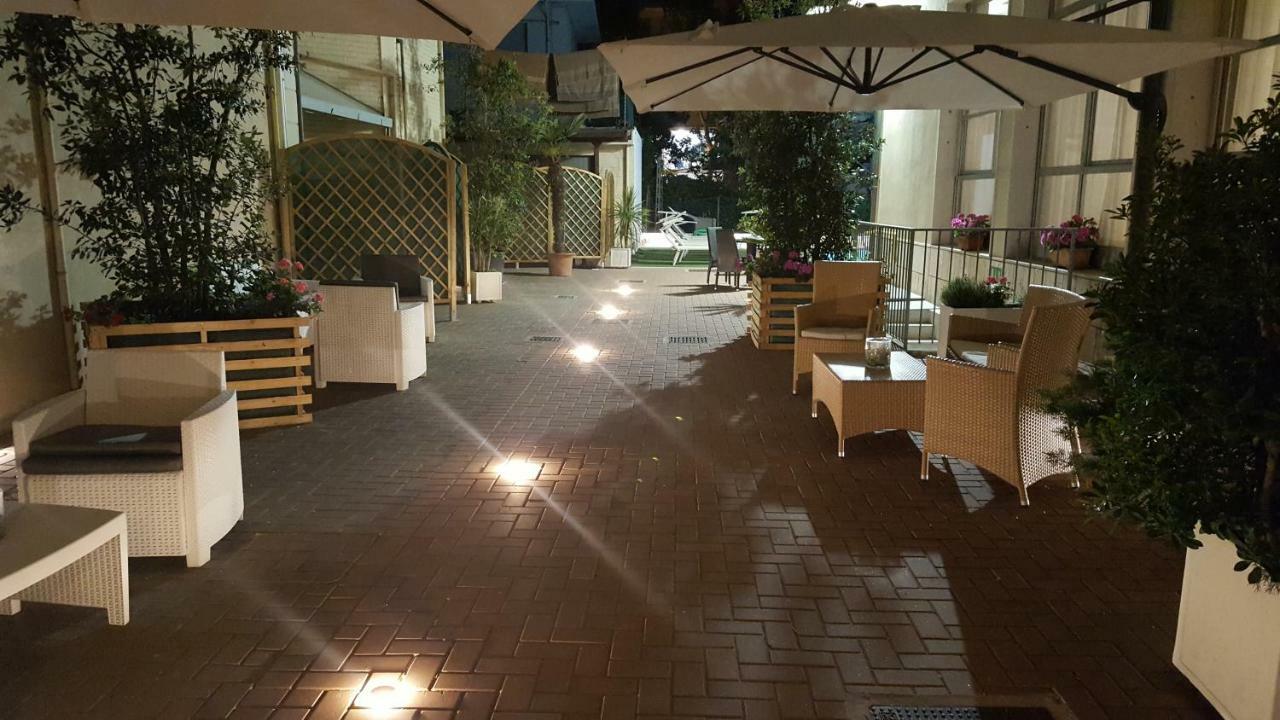 Hotel Orly Cesenatico Ngoại thất bức ảnh